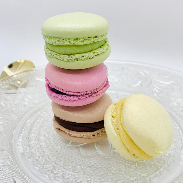 Macarons & Bubbles